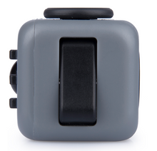 Afbeelding in Gallery-weergave laden, De zijkant van fidget cube grijs graphite - switch flippen
