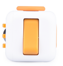 Load image into Gallery viewer, De zijkant van fidget cube sunset oranje - switch flippen
